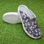 Saboti medicali piele dama Medibut  09L, Negru cu flori